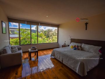 Casa de Lujo en Venta en Bosque de Los Lagos Zona Andares