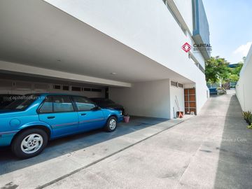 Casa de Lujo en Venta en Bosque de Los Lagos Zona Andares