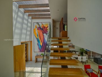 Casa de Lujo en Venta en Bosque de Los Lagos Zona Andares