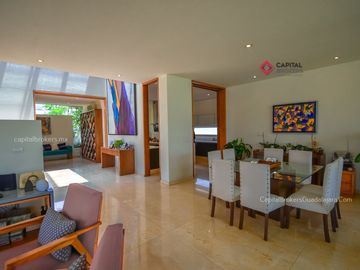 Casa de Lujo en Venta en Bosque de Los Lagos Zona Andares