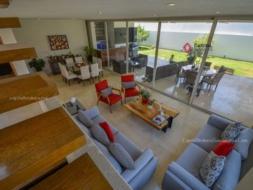 Casa de Lujo en Venta en Bosque de Los Lagos Zona Andares