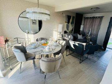Casa venta Panamericano. Cerca Pórtico de San Antonio, Chula Vista, Las Brisas