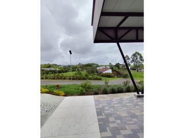 Casa campestre vía Pereira a Armenia