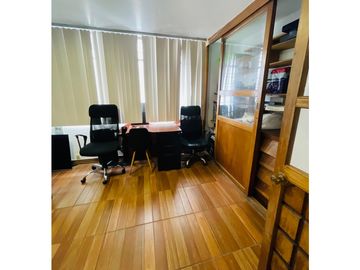 Iñaquito, Casa en Venta, con 2 Oficinas,  764m2