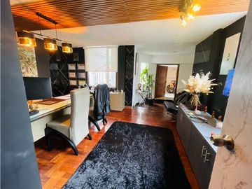 Iñaquito, Casa en Venta, con 2 Oficinas,  764m2