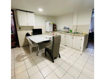 Iñaquito, Casa en Venta, con 2 Oficinas,  764m2