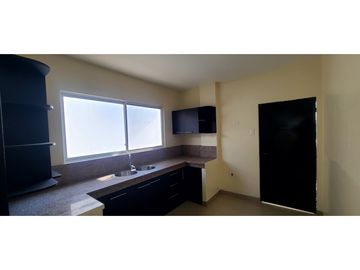 En venta casa sector Elegole Manta Ecuador.