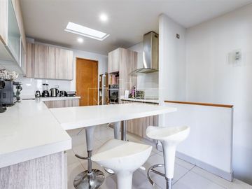 Casa en Venta en Santa Teresa de Los Andes Vitacura