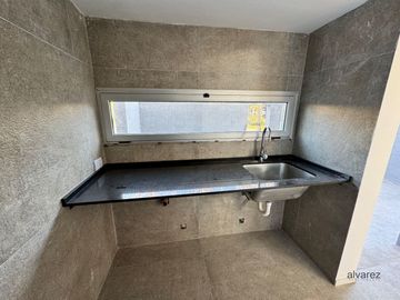 Casa en venta de 3 dormitorios c/ cochera en Moreno