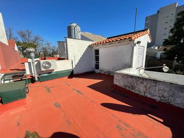 Casa en venta en Lanus Este