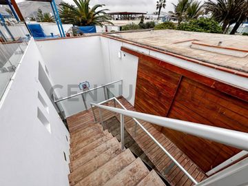 Venta casa de Playa frente a parque