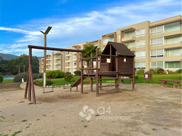Excelente Ubicación Con Vista Al Mar, Condominio Papudo