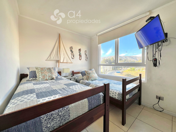 Excelente Ubicación Con Vista Al Mar, Condominio Papudo