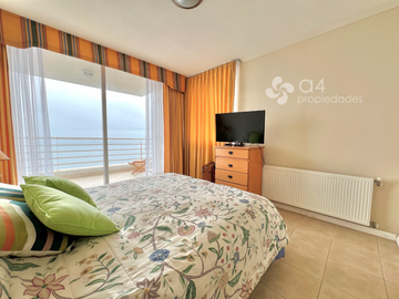 Estupenda Vista Al Mar, Primera Línea Condominio Alto Mar.