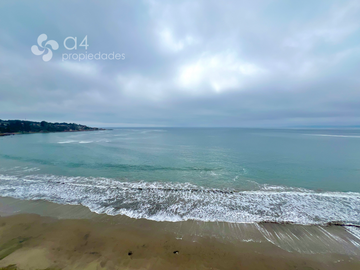 Estupenda Vista Al Mar, Primera Línea Condominio Alto Mar.