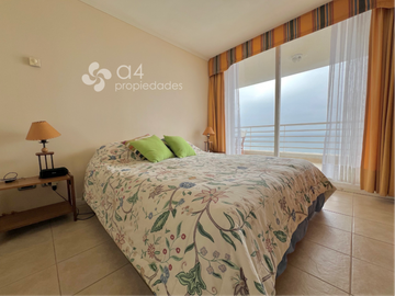 Estupenda Vista Al Mar, Primera Línea Condominio Alto Mar.