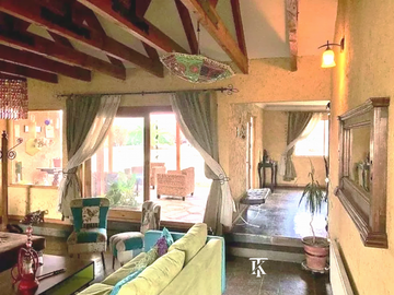 Casa en Parcela, a pasos coleo Francisco de Asís, Chicureo