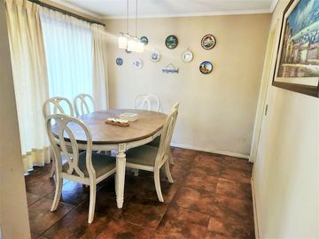 Casa en Venta en Avda. Las Perdices con Los Presidentes