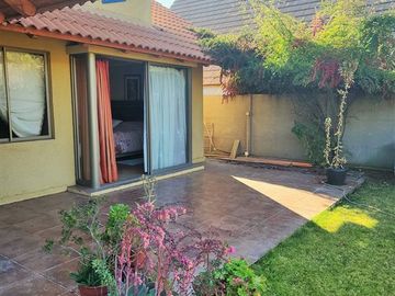 Casa en Venta en Avda. Las Perdices con Los Presidentes