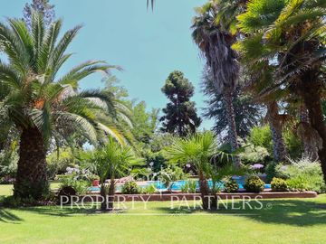 Hermosa Propiedad en exclusivo sector del Llano de Pirque