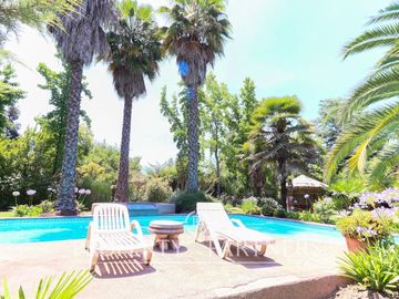 Hermosa Propiedad en exclusivo sector del Llano de Pirque