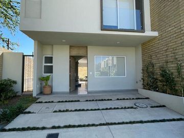 Casas en Venta en Albazur, zona Bosques de Santa Anita
