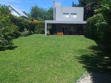 Casa en  Santa Maria de los Olivos