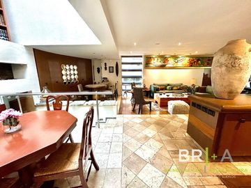 Casa en condominio en venta en Bosques de las Lomas