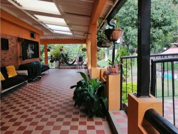 VENDO CASA FINCA CON PISCINA LOTE 6000M2 - LA MESA SAN JAVIER
