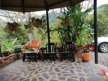 VENDO CASA FINCA CON PISCINA LOTE 6000M2 - LA MESA SAN JAVIER