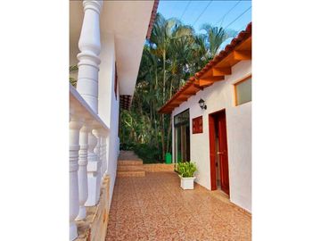 VENDO CASA FINCA CON PISCINA LOTE 5.500M2 - ANAPOIMA LAS MERCEDES