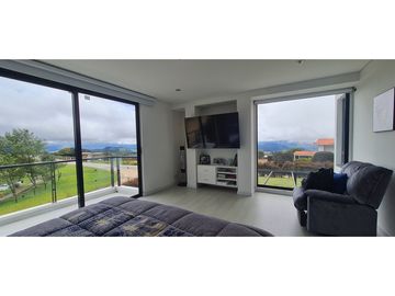 VENDO CASA EXCLUSIVA LOTE 1.570M2 - YERBABONITA SOPO