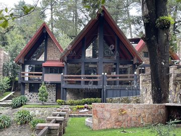 Venta Chalet en  Fraccionamiento Monte Verde, Huitzilac - V333