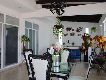 Venta Casa con Local Comercial en Oaxtepec, Morelos