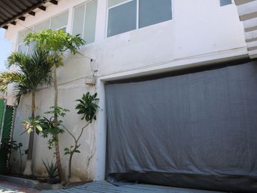 Venta Casa con Local Comercial en Oaxtepec, Morelos