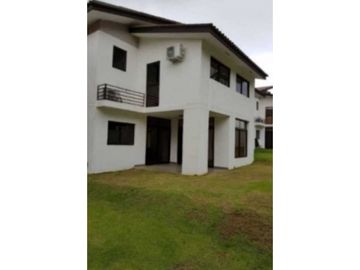 VENDO CASA EN LA CHORRERA COSTA VERDE PUERTO MADERO 3R