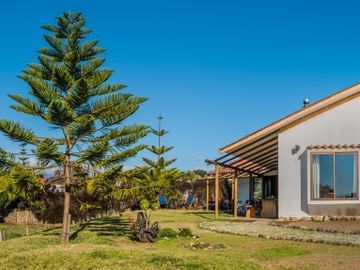 Hermosa casa en Maitencillo con amplio terreno