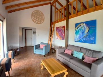 Hermosa casa en Maitencillo con amplio terreno