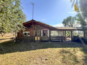 MELIPILLA. VENDE 23 HECTAREAS CON CASAS. MEDIA LUNA Y GALPÓN