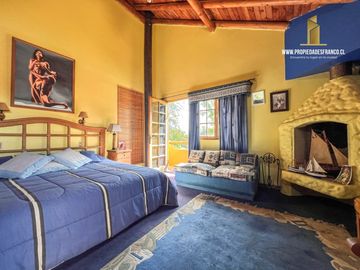 MELIPILLA. VENDE 23 HECTAREAS CON CASAS. MEDIA LUNA Y GALPÓN