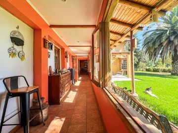 MELIPILLA. VENDE 23 HECTAREAS CON CASAS. MEDIA LUNA Y GALPÓN