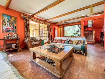 MELIPILLA. VENDE 23 HECTAREAS CON CASAS. MEDIA LUNA Y GALPÓN
