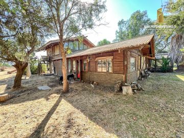 MELIPILLA. VENDE 23 HECTAREAS CON CASAS. MEDIA LUNA Y GALPÓN