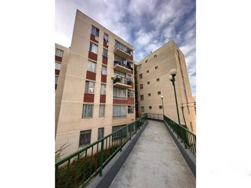 REÑACA VENDE DEPARTAMENTO 3D 2B CONDOMINIO LAGOS DEL BOSQUE