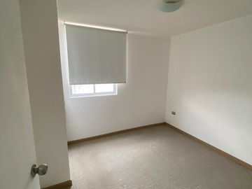 REÑACA VENDE DEPARTAMENTO 3D 2B CONDOMINIO LAGOS DEL BOSQUE