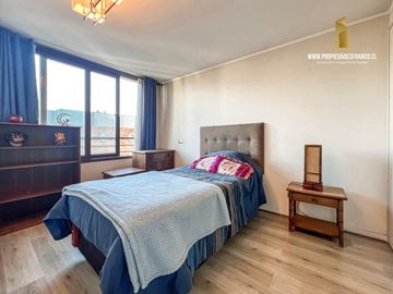 SANTIAGO VENDE DEPARTAMENTO 2D 2B ESTILO MARIPOSA LA MONEDA