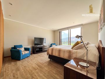 VENTA HERMOSA CASA MEDITERRANEA CON PISCINA EN MARBELLA