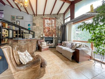 MIRAFLORES VENDE CASA 3D 3B SECTOR SEGURO DE COMUNA VIÑA