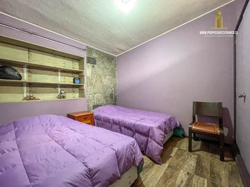 MIRAFLORES VENDE CASA 3D 3B SECTOR SEGURO DE COMUNA VIÑA