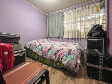 MIRAFLORES VENDE CASA 3D 3B SECTOR SEGURO DE COMUNA VIÑA